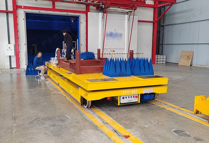 有軌電動平移車是一種非常使用的工業(yè)運(yùn)輸搬運(yùn)設(shè)備